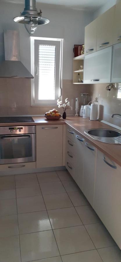 Apartman Mikola With Sea View Трогир Экстерьер фото