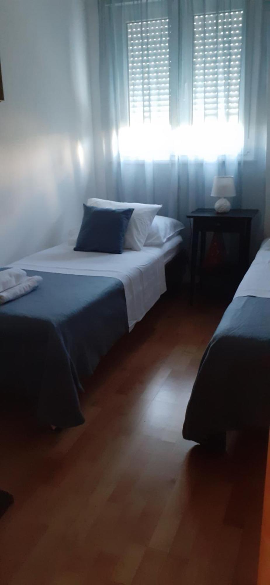 Apartman Mikola With Sea View Трогир Экстерьер фото